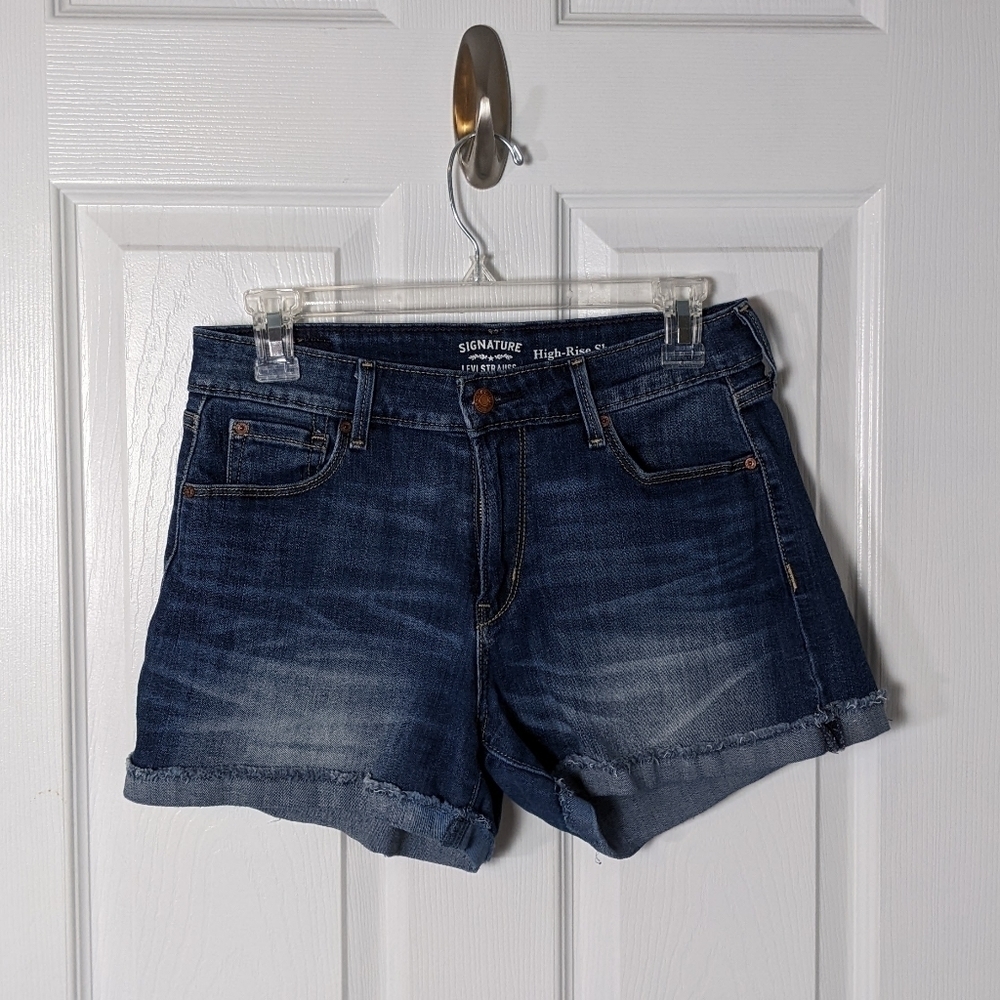 Like-New Levi's Classic High-Rise Dark Wash Cuffed Denim Shorts Size 26